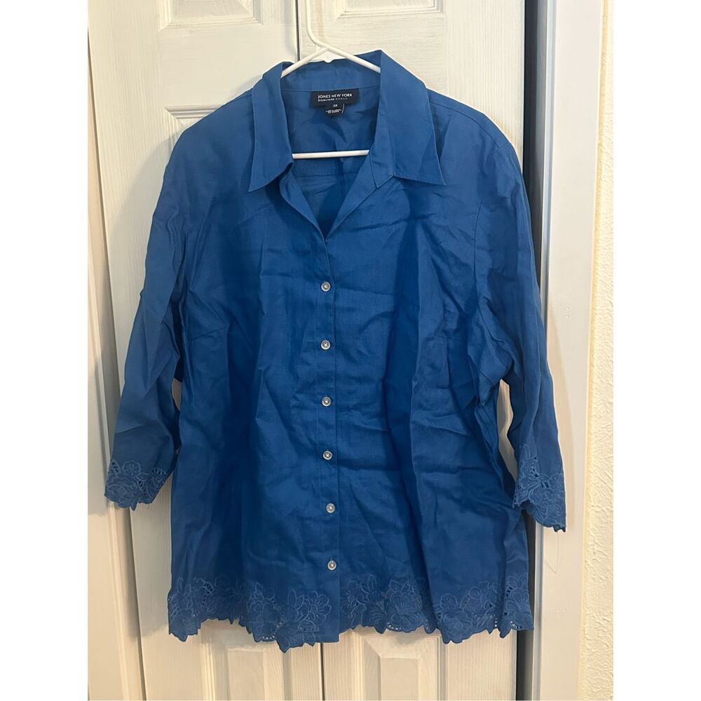 Jones New York 100 % Linen Embroidered Floral Button Down Shirt Blue 3X Plus